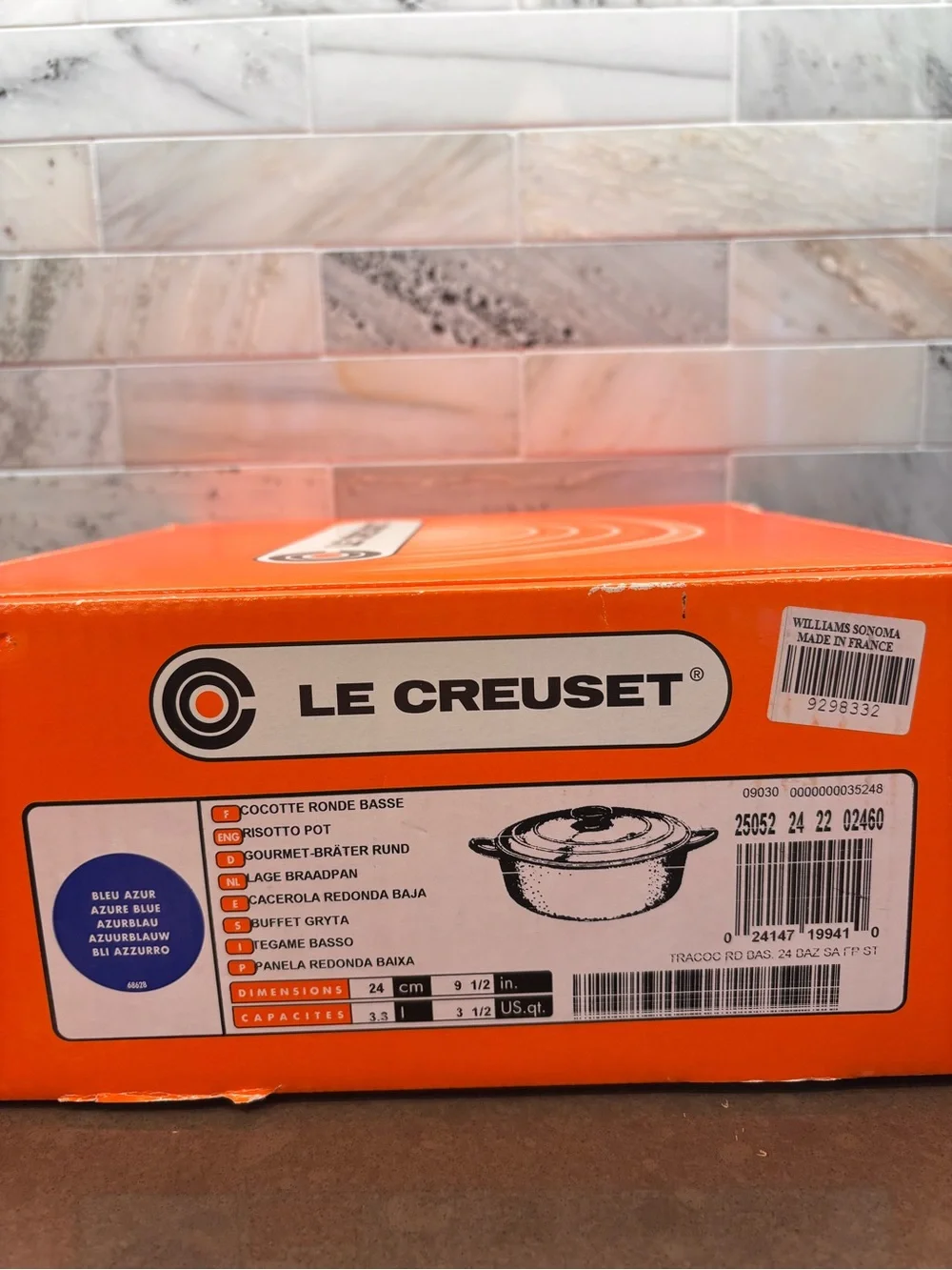 Le Creuset Blue Round Enameled Cast Iron Dutch Oven with Lid